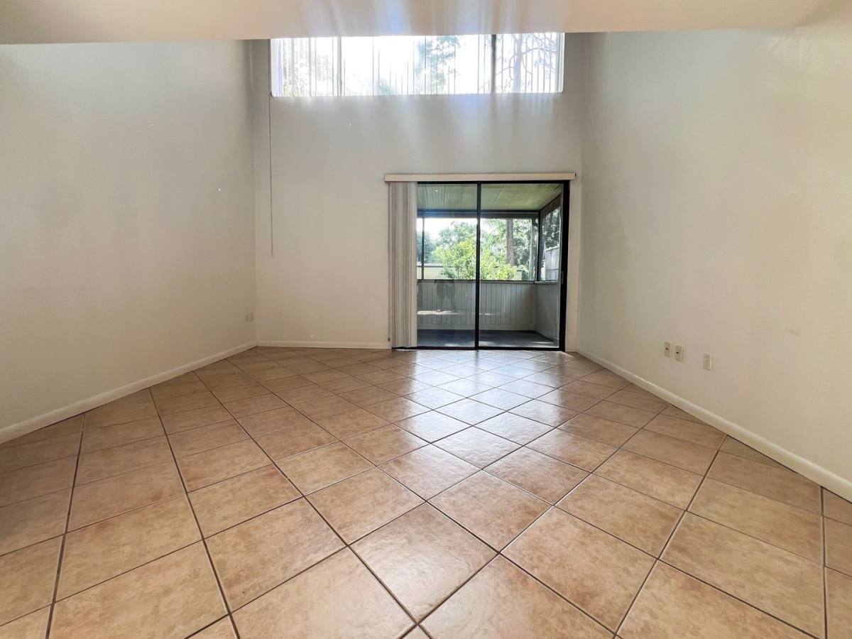 Condo for rent at 605 SW 75th St #210, Gainesville, FL 32607