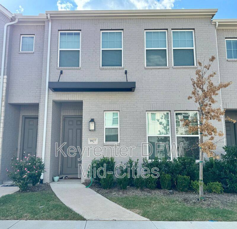 House for rent at 9927 Tolbert St, Irving, TX 75063