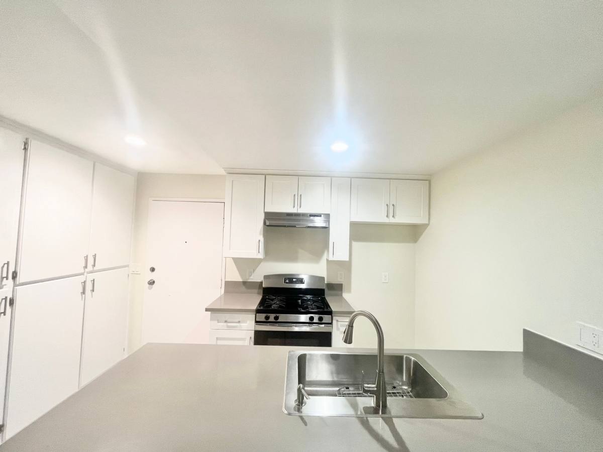 Apartment for rent at 10820 Glenoaks Blvd, Pacoima, CA 91331