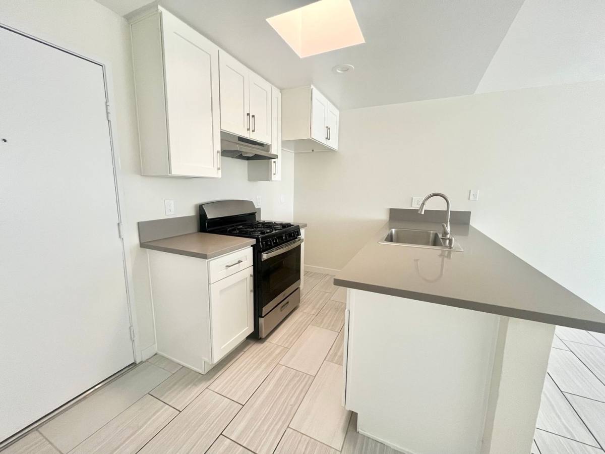 Apartment for rent at 10820 Glenoaks Blvd, Pacoima, CA 91331