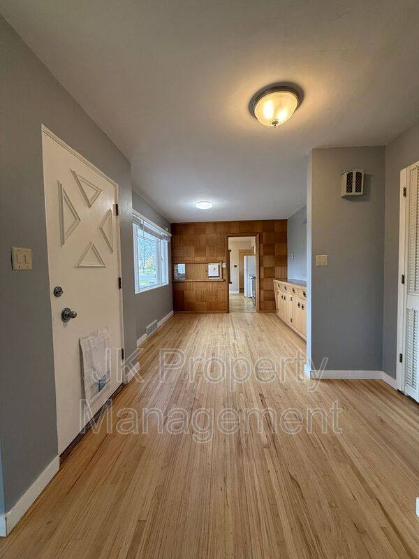 House for rent at 1726 Alder Dr, Great Falls, MT 59404