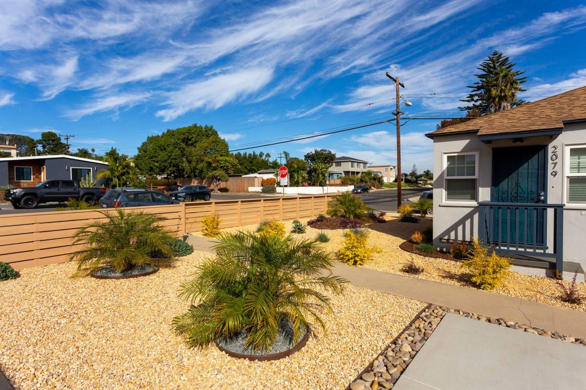 Apartment for rent at 2073-79 Emerald St, San Diego, CA 92109