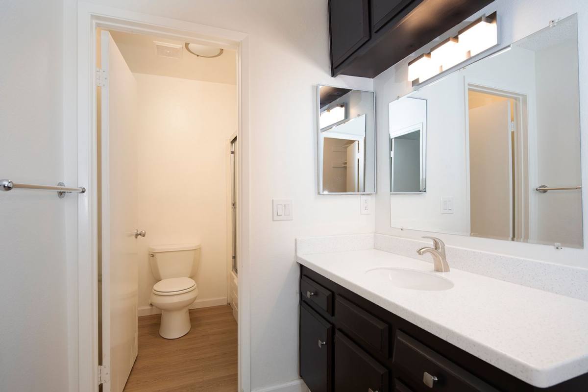 Apartment for rent at 1656 Reed Ave #8, San Diego, CA 92109