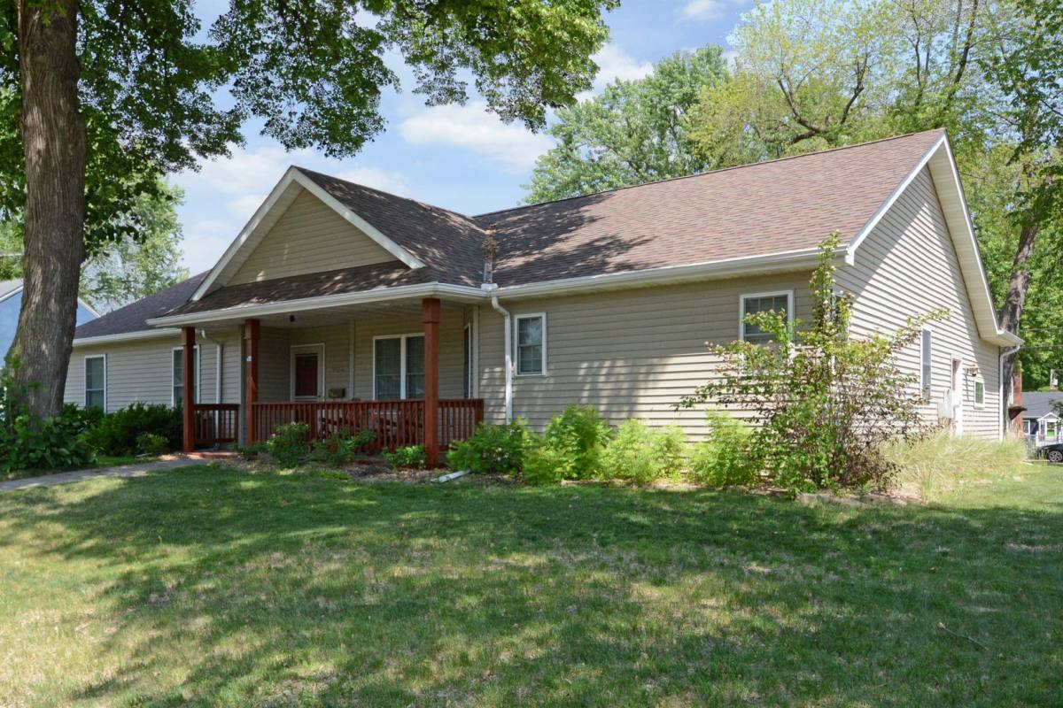 House for rent at 504 15th Ave N, South Saint Paul, MN 55075