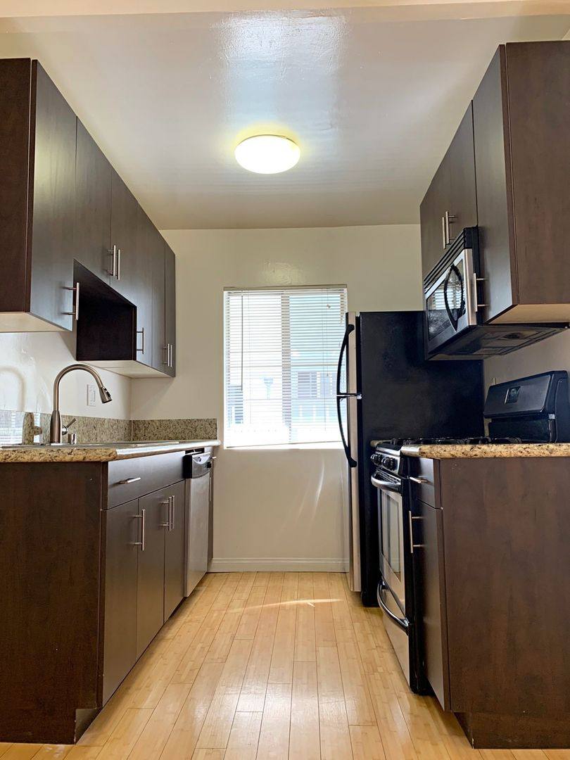 Apartment for rent at 3105 S Durango Ave, Los Angeles, CA 90034