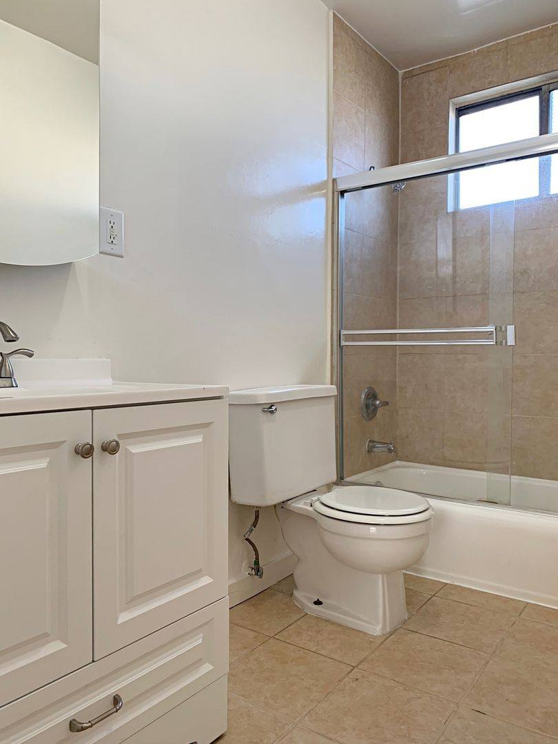 Apartment for rent at 3105 S Durango Ave, Los Angeles, CA 90034