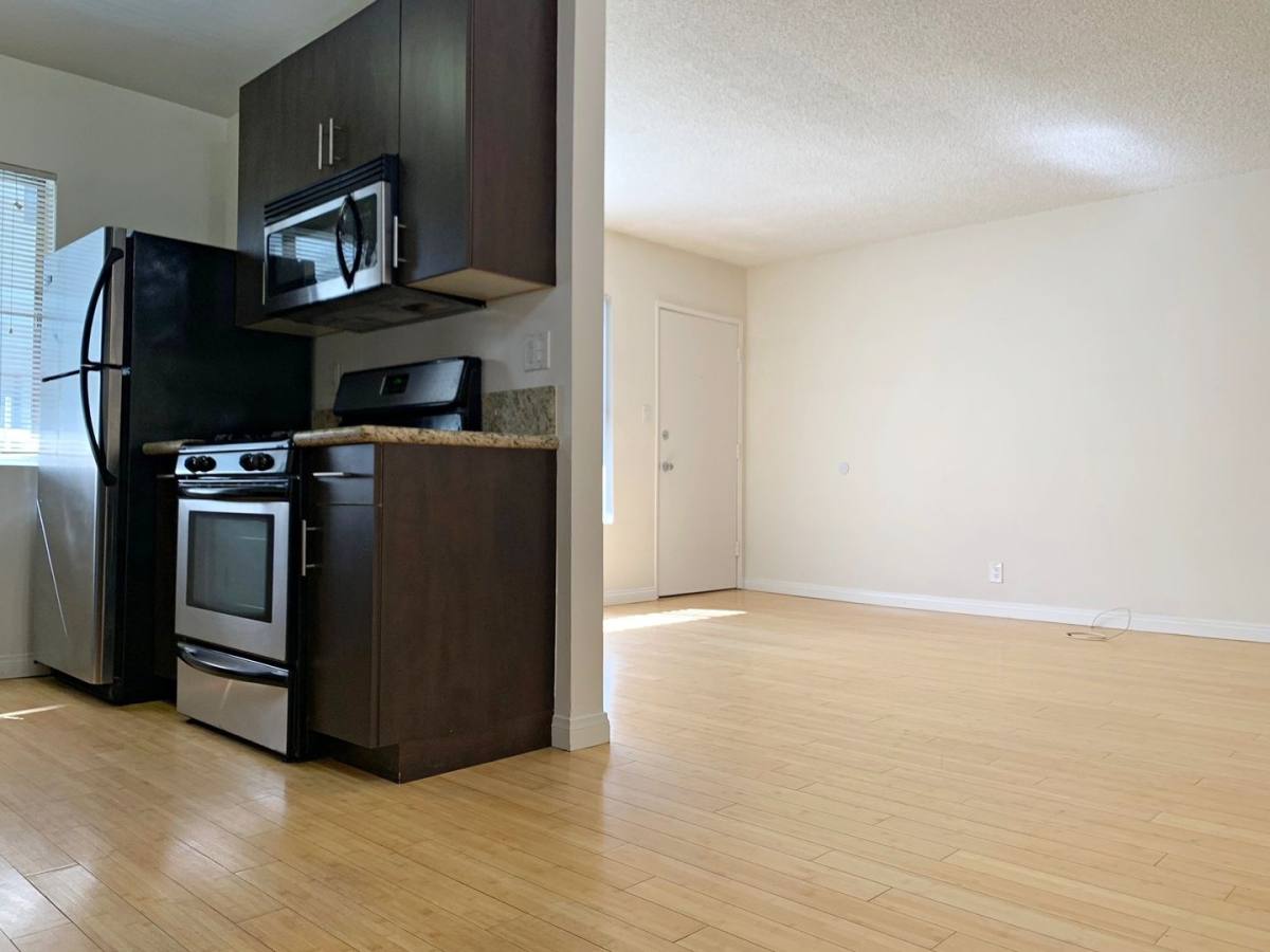 Apartment for rent at 3105 S Durango Ave, Los Angeles, CA 90034