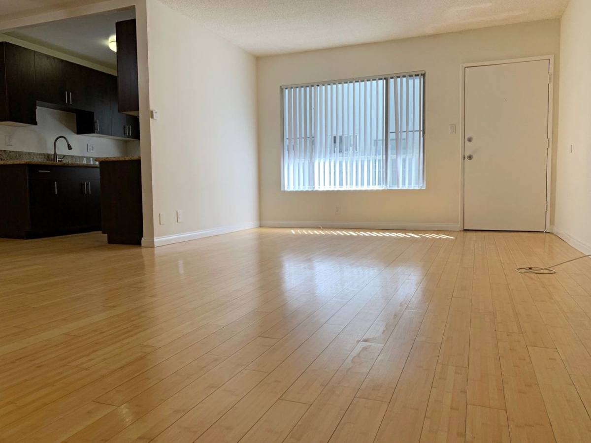 Apartment for rent at 3105 S Durango Ave, Los Angeles, CA 90034