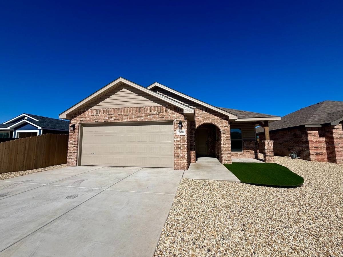 House for rent at 1628 132nd St, Lubbock, TX 79423