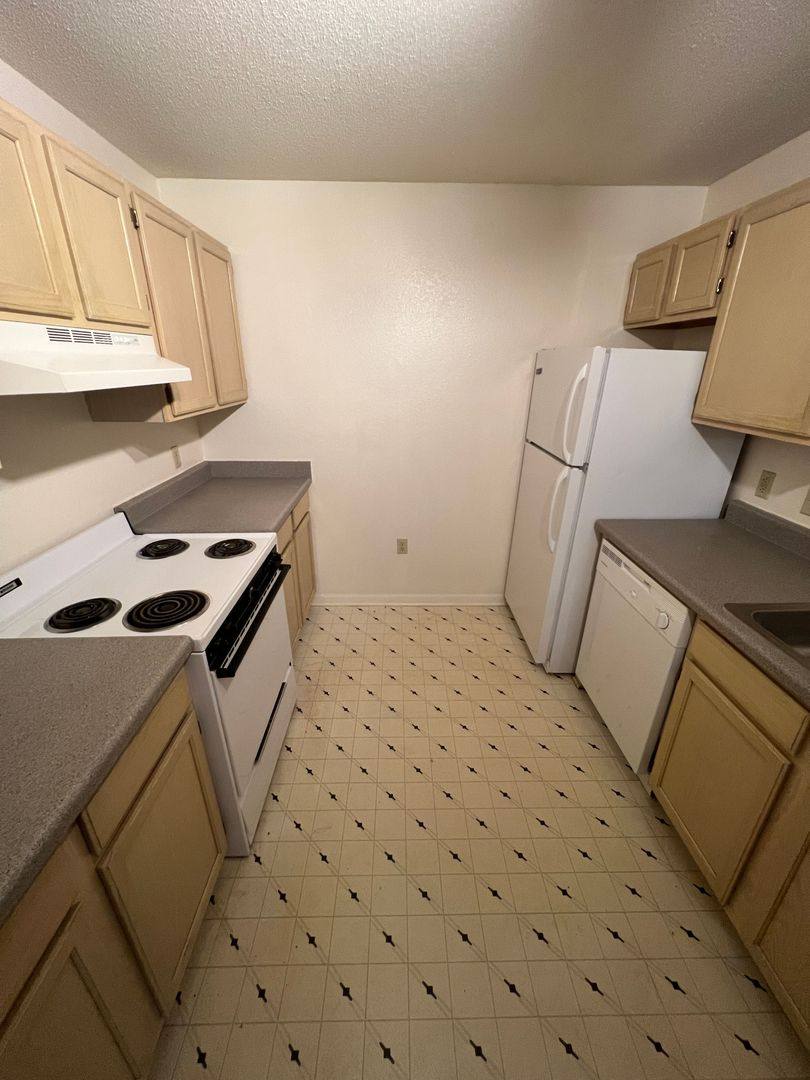 Apartment for rent at 10051 W Lisbon Ave, Milwaukee, WI 53222