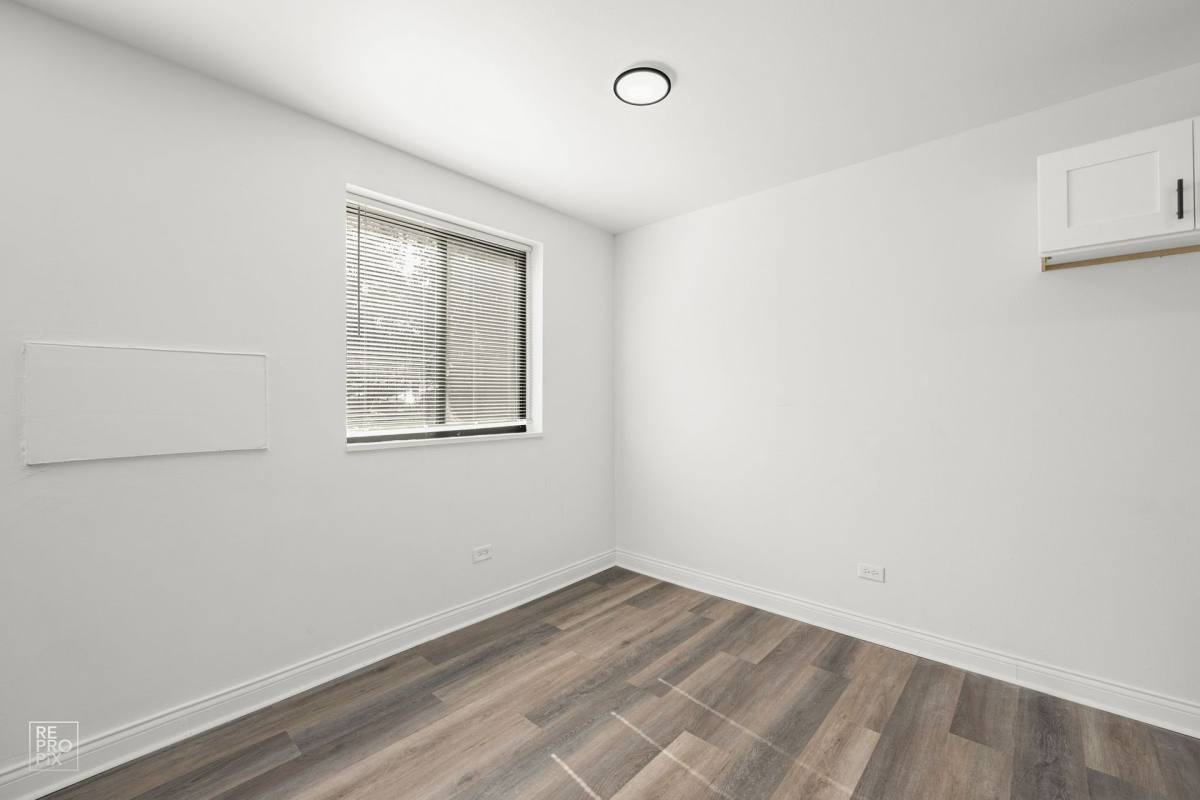 Apartment for rent at 8342-8350 S Ellis Ave, Chicago, IL 60619