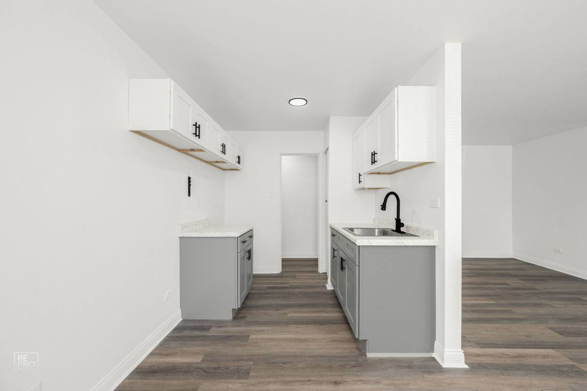 Apartment for rent at 8342-8350 S Ellis Ave, Chicago, IL 60619