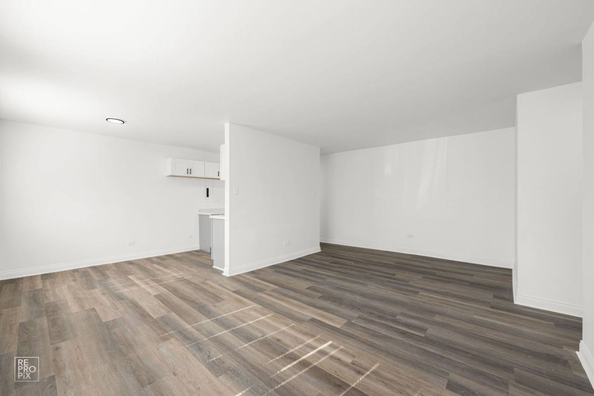 Apartment for rent at 8342-8350 S Ellis Ave, Chicago, IL 60619