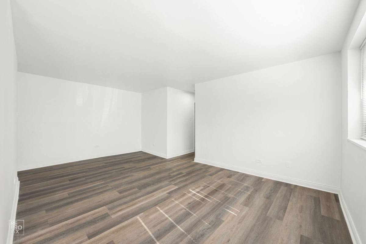 Apartment for rent at 8342-8350 S Ellis Ave, Chicago, IL 60619
