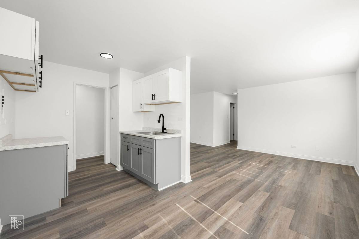 Apartment for rent at 8342-8350 S Ellis Ave, Chicago, IL 60619
