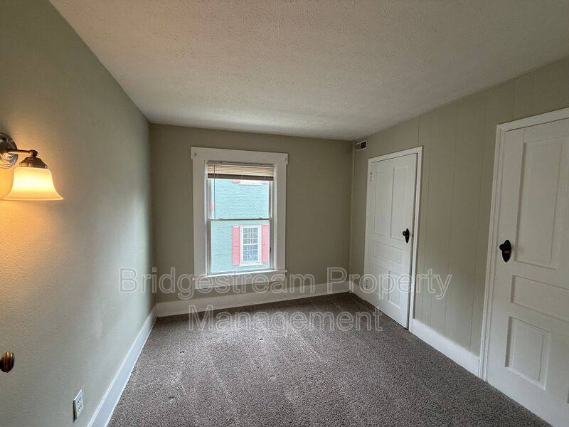 House for rent at 207 S 2nd St, Miamisburg, OH 45342