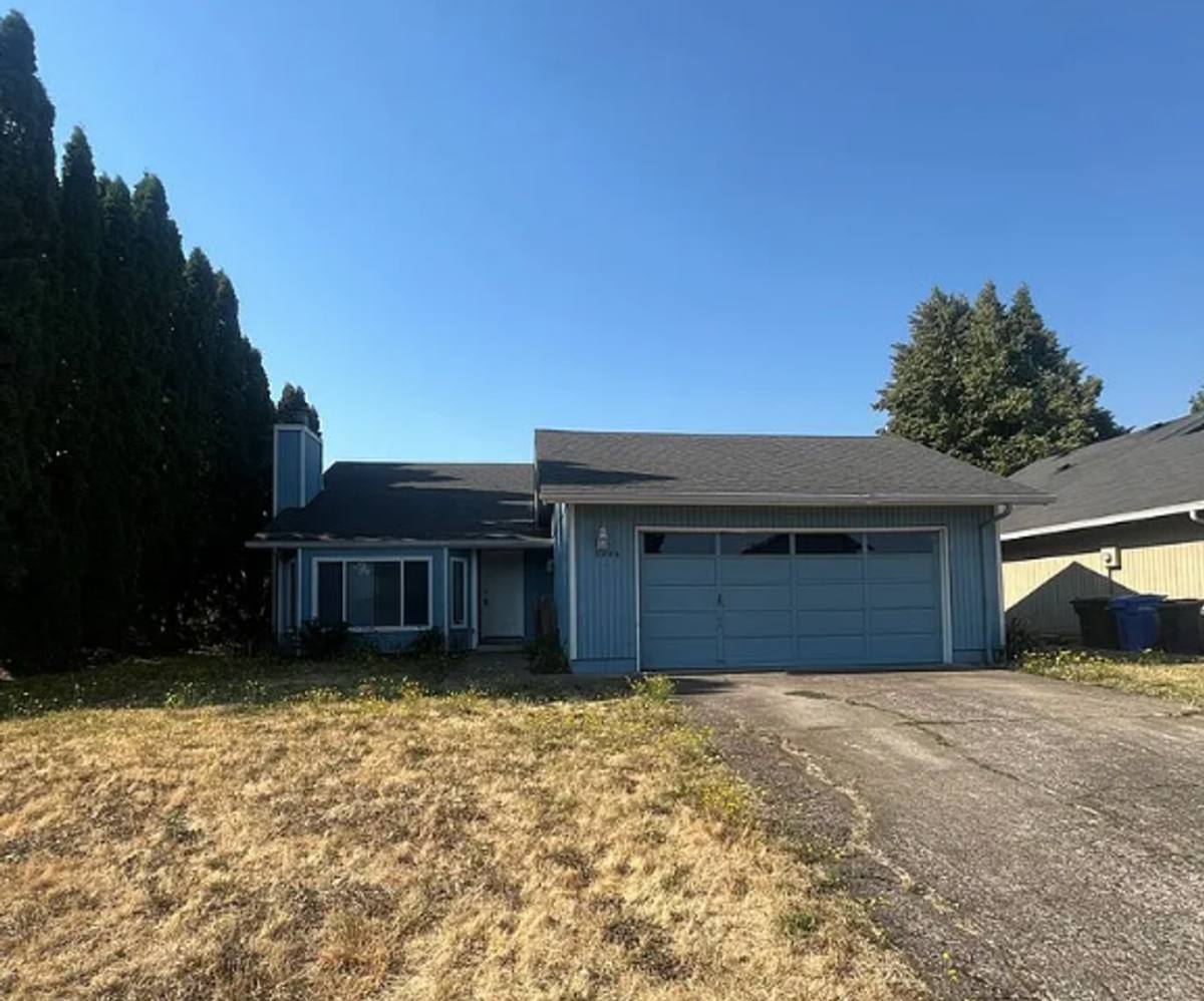 House for rent at 3869 N Clarey St, Eugene, OR 97402