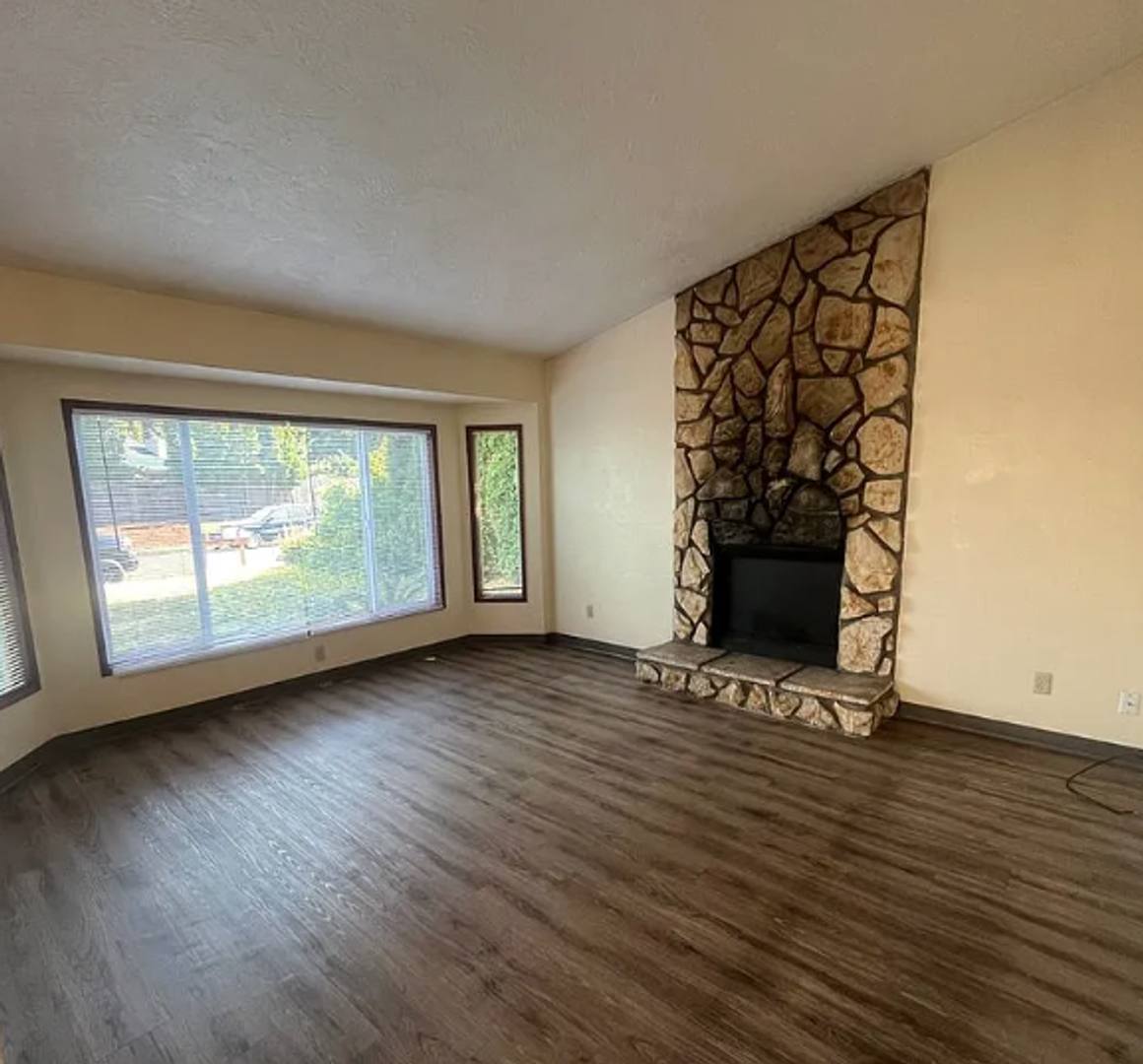 House for rent at 3869 N Clarey St, Eugene, OR 97402