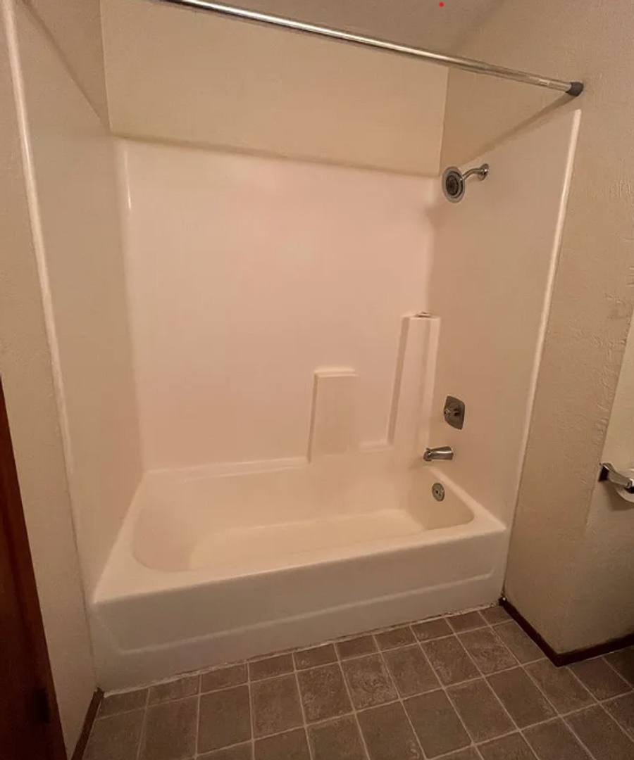 House for rent at 3869 N Clarey St, Eugene, OR 97402