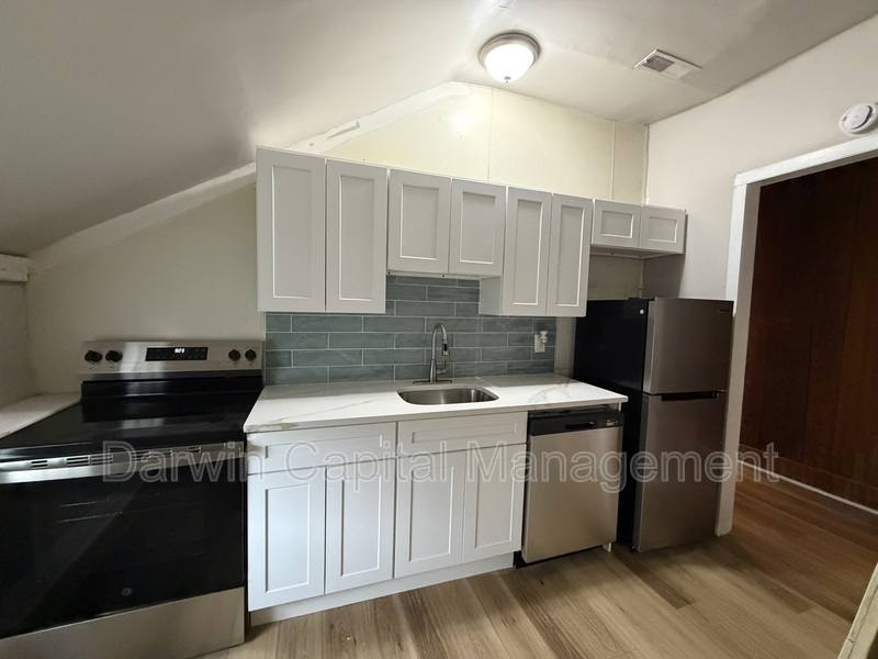 Apartment for rent at 1 Breakneck Rd #5, Medford, NJ 08055