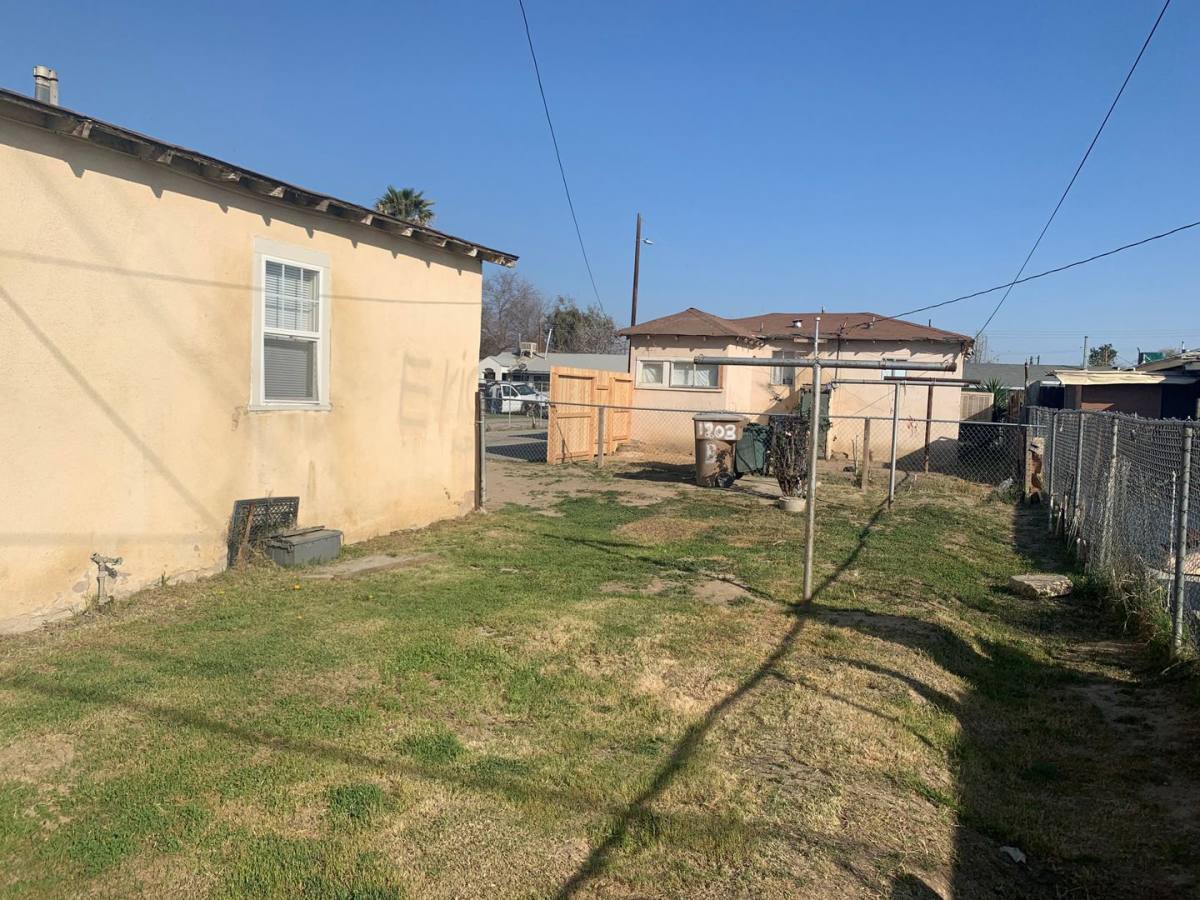 Apartment for rent at 1203 E 10th St, Bakersfield, CA 93307