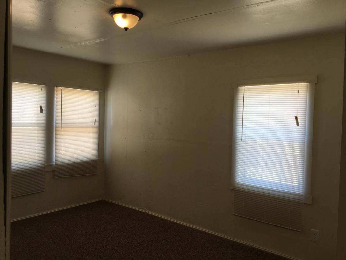 Apartment for rent at 1203 E 10th St, Bakersfield, CA 93307