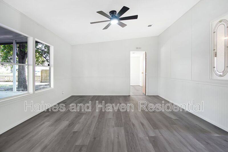 House for rent at 322 Clearwater Lake Dr, Polk City, FL 33868