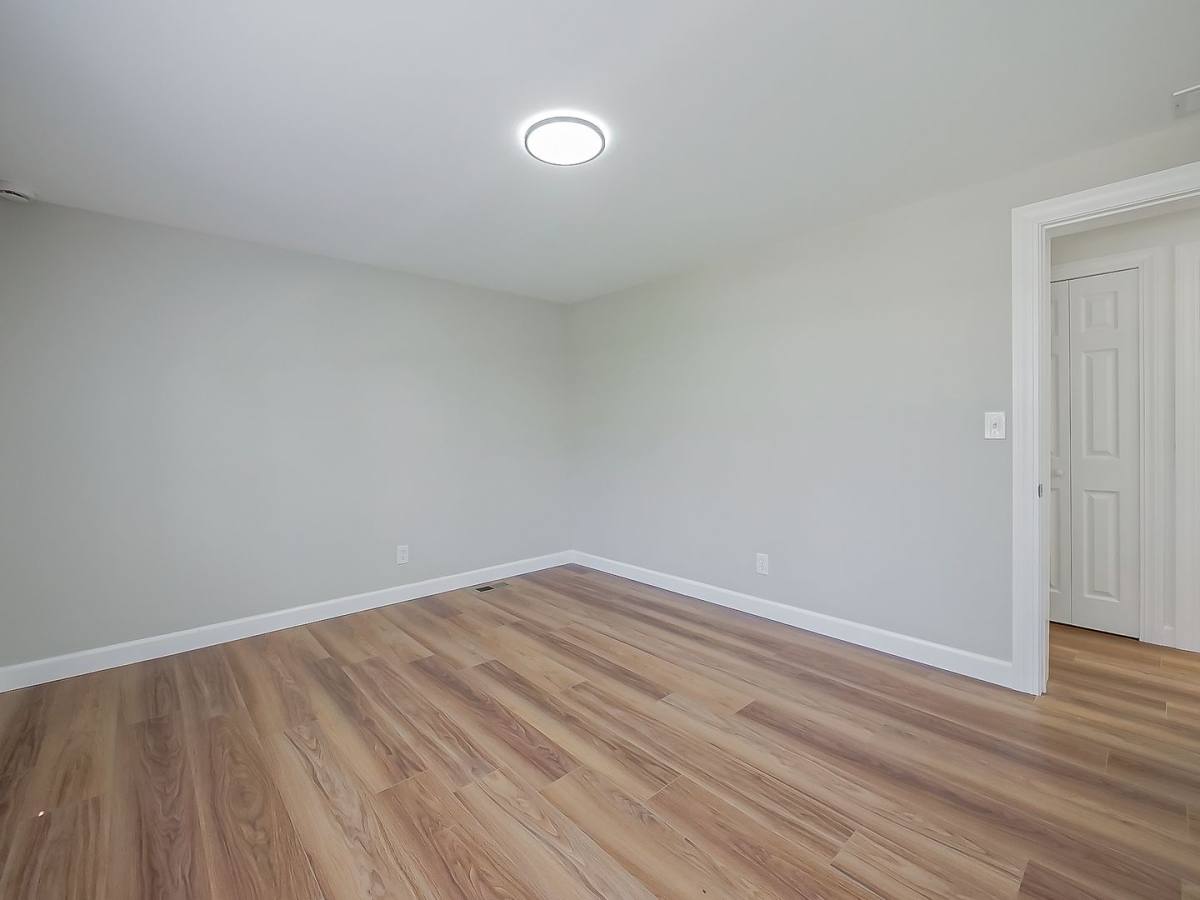 House for rent at 9650 Cooley Lake Rd, White Lake, MI 48386