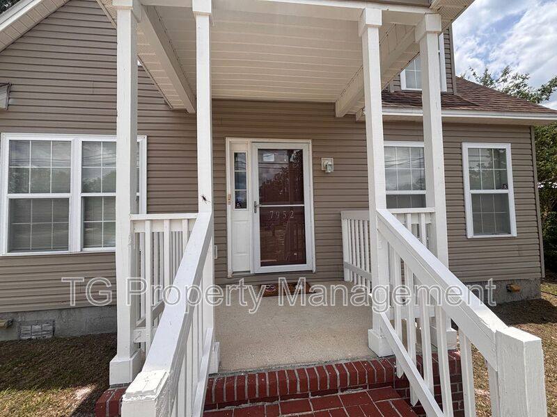 House for rent at 7952 118th St, Jacksonville, FL 32224