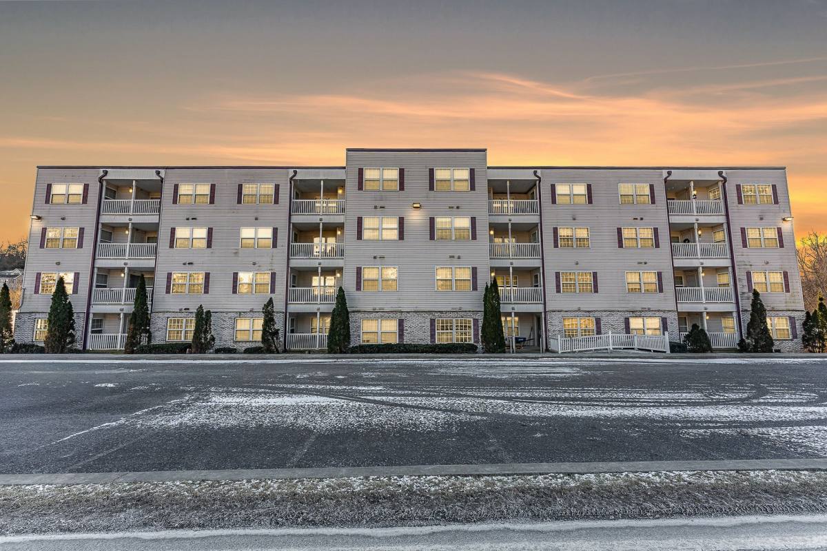 Apartment for rent at 999 W Run Rd, Morgantown, WV 26508