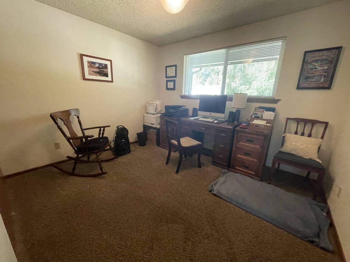 House for rent at 7250 SW Ashdale Dr, Portland, OR 97223