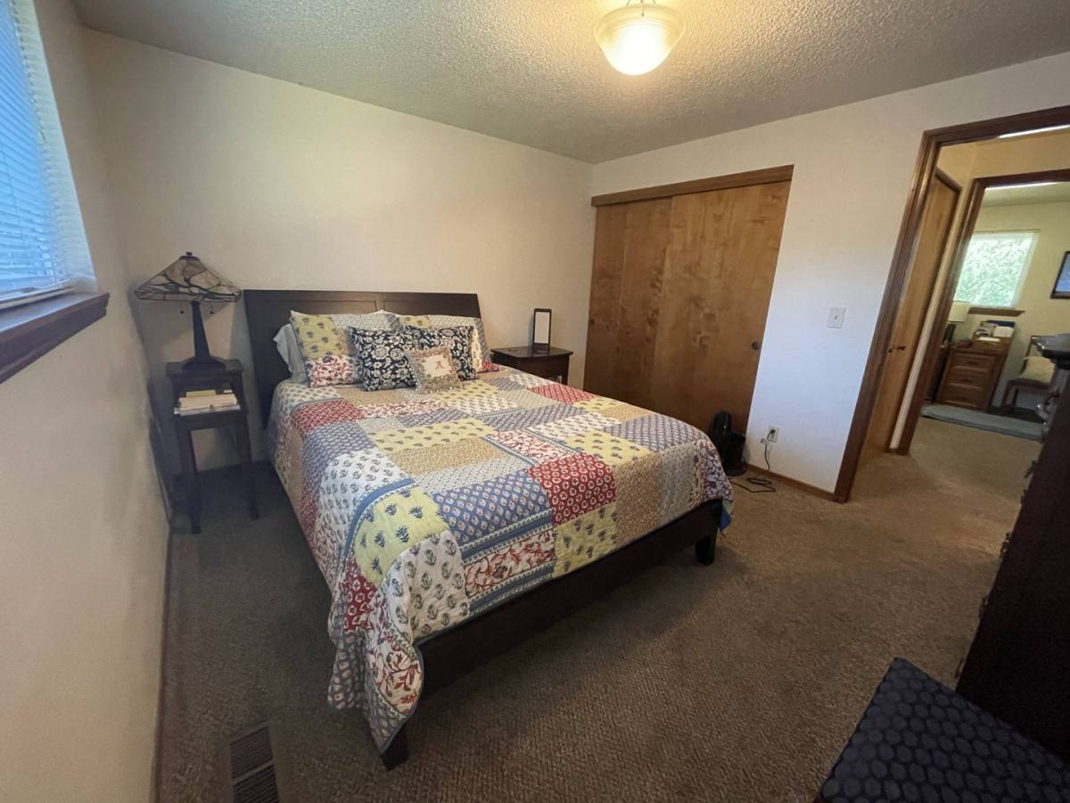 House for rent at 7250 SW Ashdale Dr, Portland, OR 97223