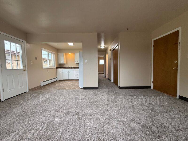 Apartment for rent at 2100 4th St NE #2, Great Falls, MT 59404