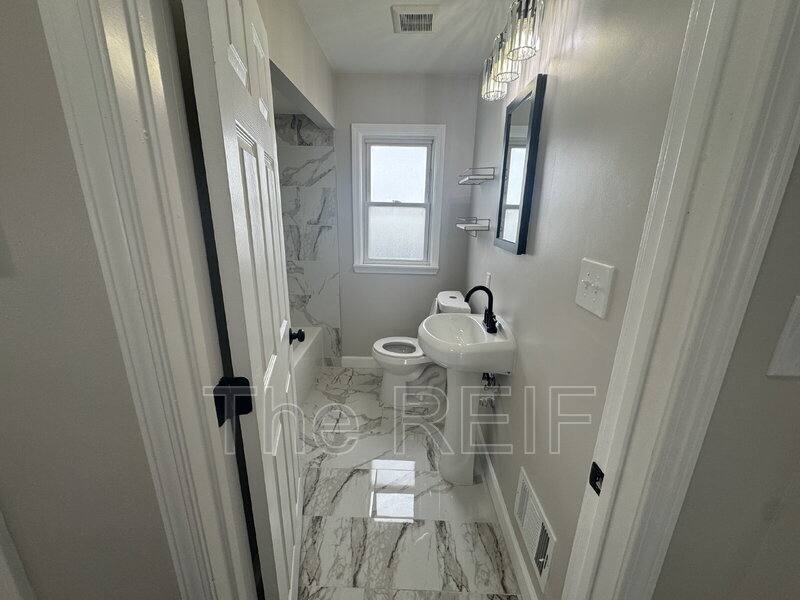 House for rent at 3324 Greenfield Rd, Berkley, MI 48072