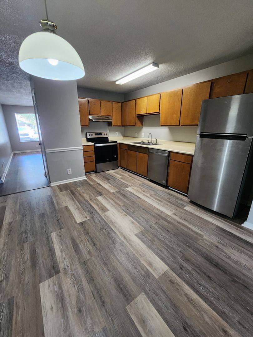 Condo for rent at 910 Brett Dr, Hinesville, GA 31313