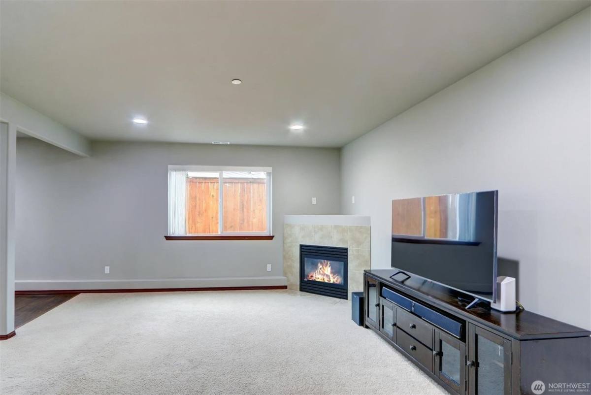House for rent at 12523 24th Place W, Everett, WA 98204