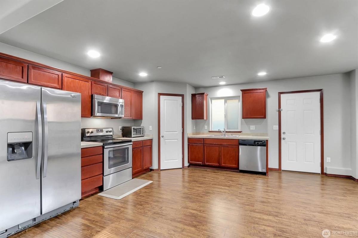 House for rent at 12523 24th Place W, Everett, WA 98204