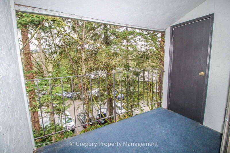 Apartment for rent at 12029 NE 100th Ave #C2, Kirkland, WA 98034