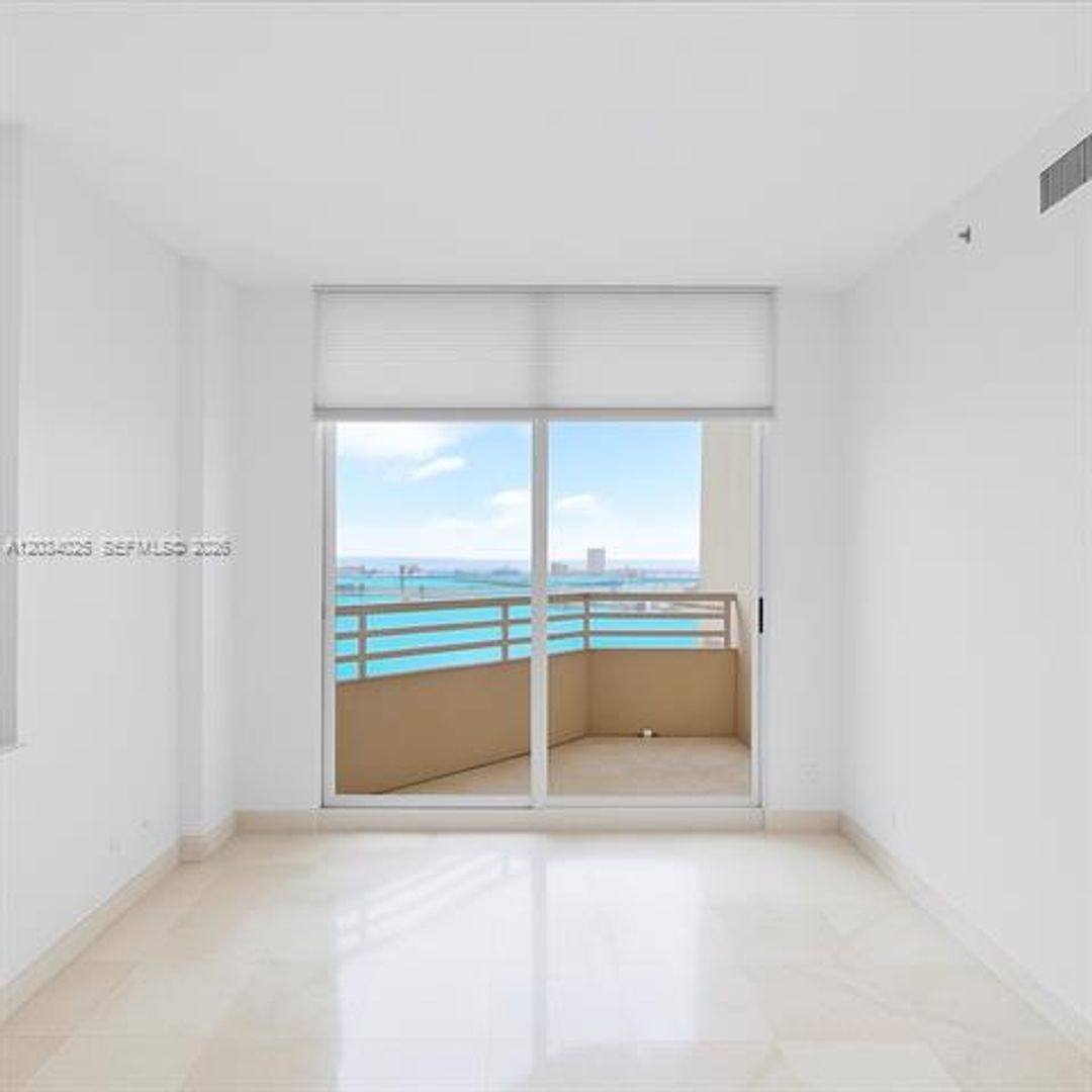 Apartment for rent at 888 Brickell Key, Miami, FL 33131