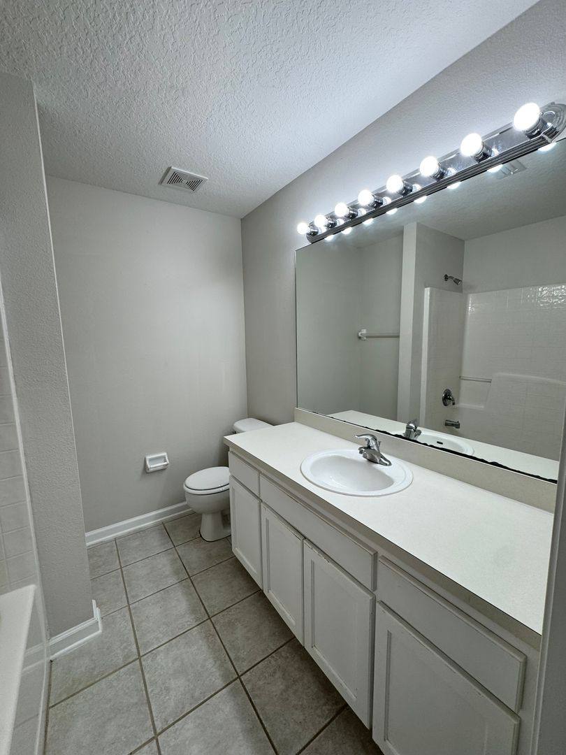 Townhouse for rent at 8428 Thornbush Court, Jacksonville, FL 32216