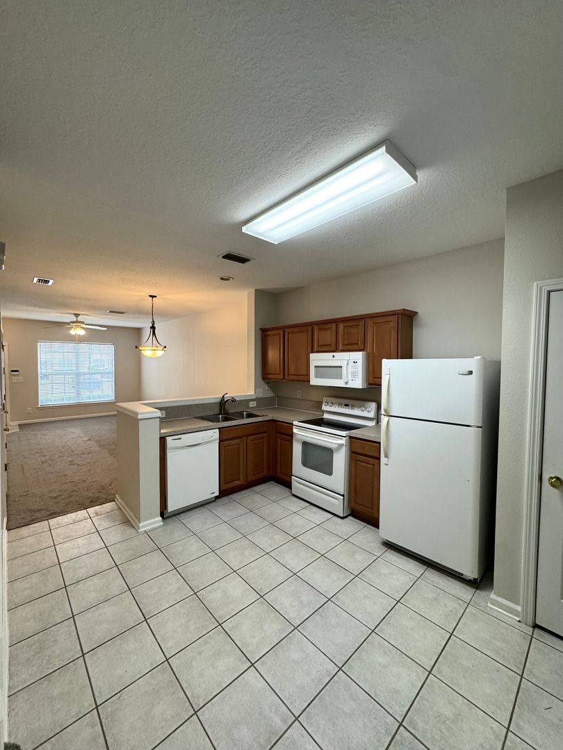 Townhouse for rent at 8428 Thornbush Court, Jacksonville, FL 32216