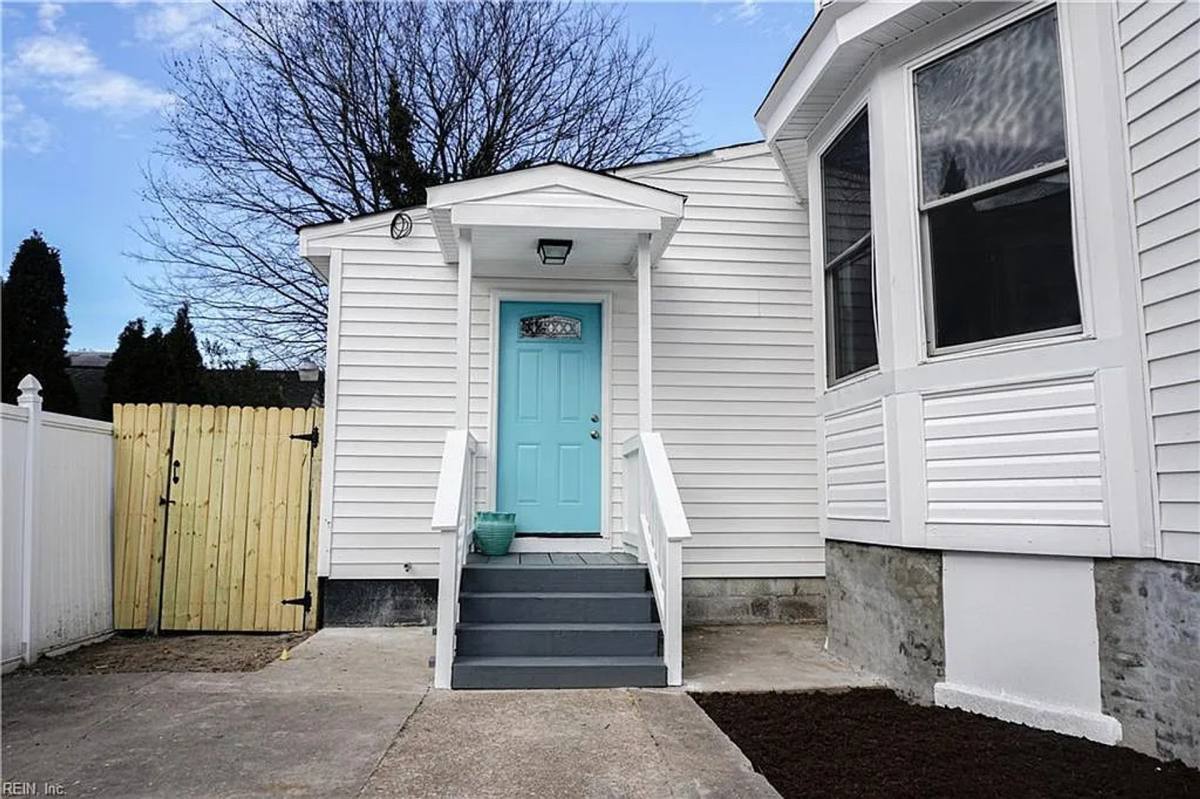 Townhouse for rent at 1350 W 38th St, Norfolk, VA 23508