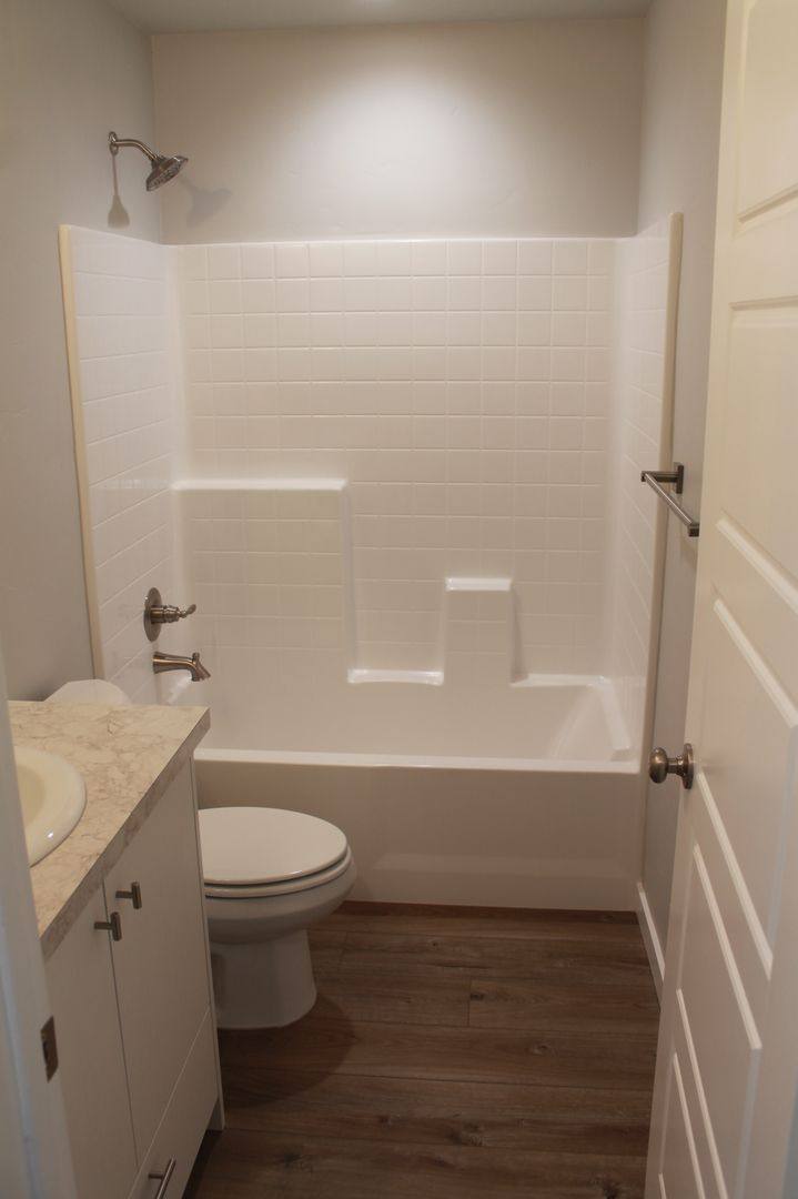 House for rent at 6643 W Redwood Creek Dr, Meridian, ID 83646