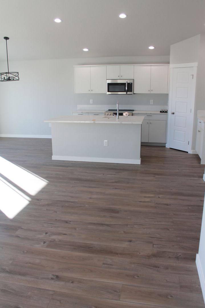 House for rent at 6643 W Redwood Creek Dr, Meridian, ID 83646