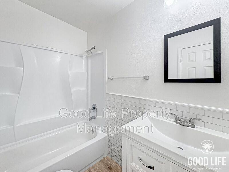 House for rent at 523 N Citrus Ave #523 Main, Vista, CA 92084