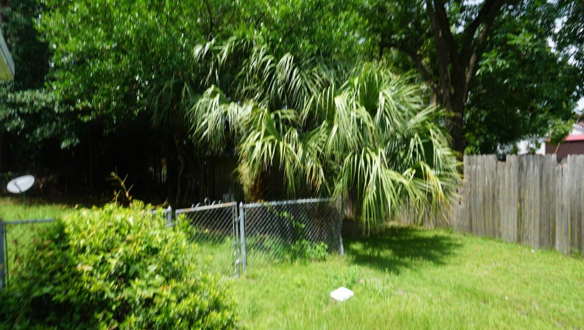 Apartment for rent at 406 E College St, Valdosta, GA 31602