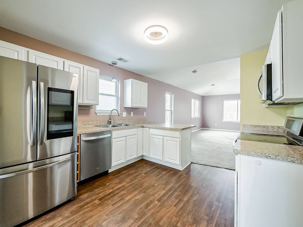 House for rent at 3079 Grove St, Keego Harbor, MI 48320