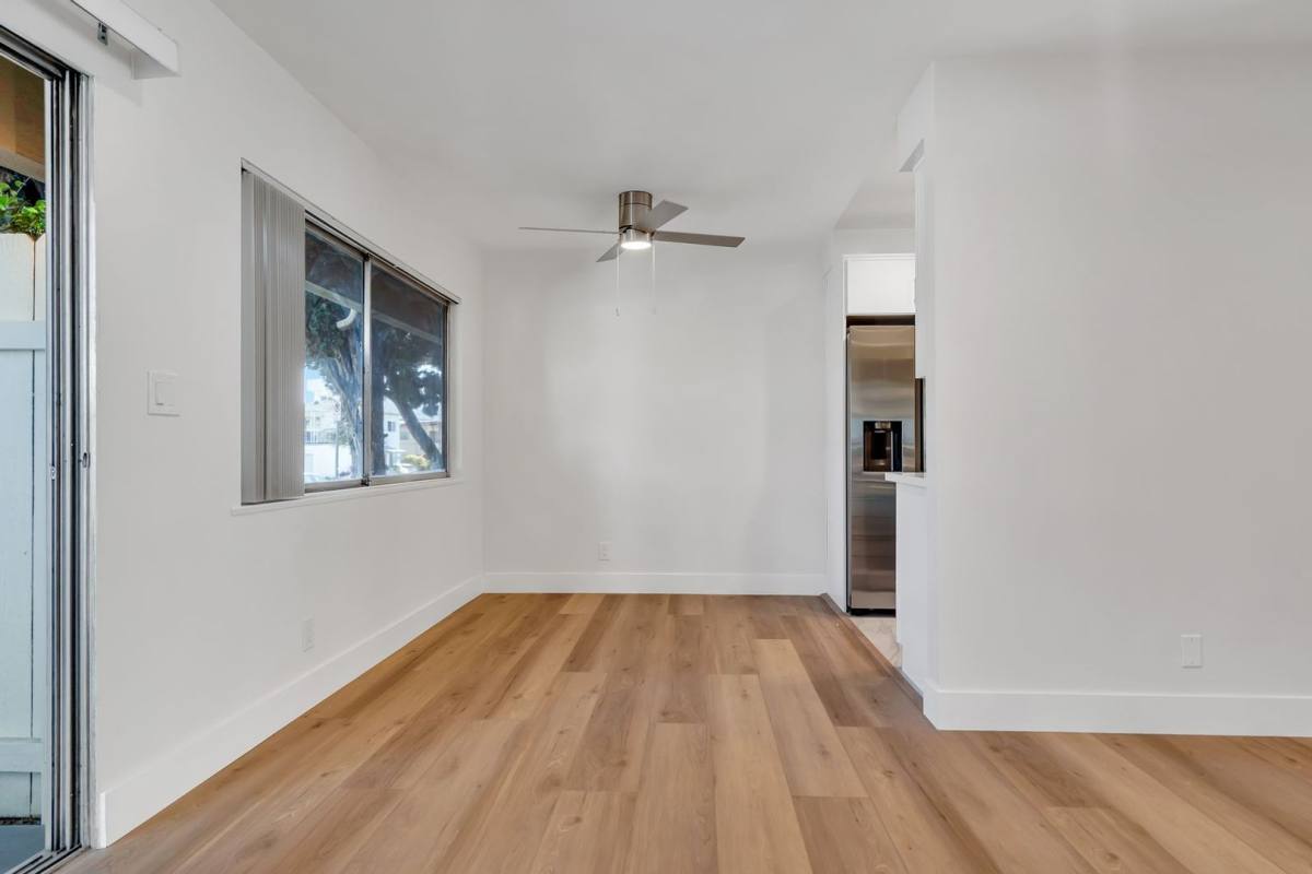 Apartment for rent at 11423 Ohio Ave, Los Angeles, CA 90025