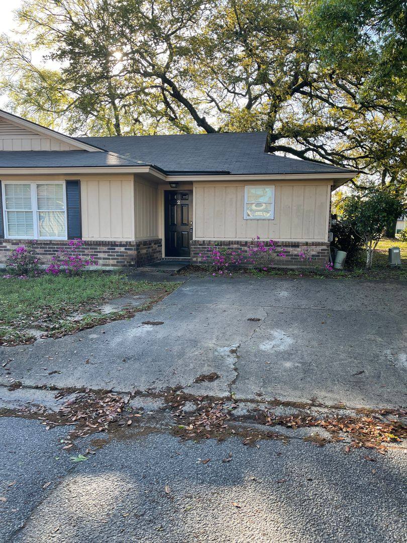 House for rent at 2 Peach Court, Savannah, GA 31419