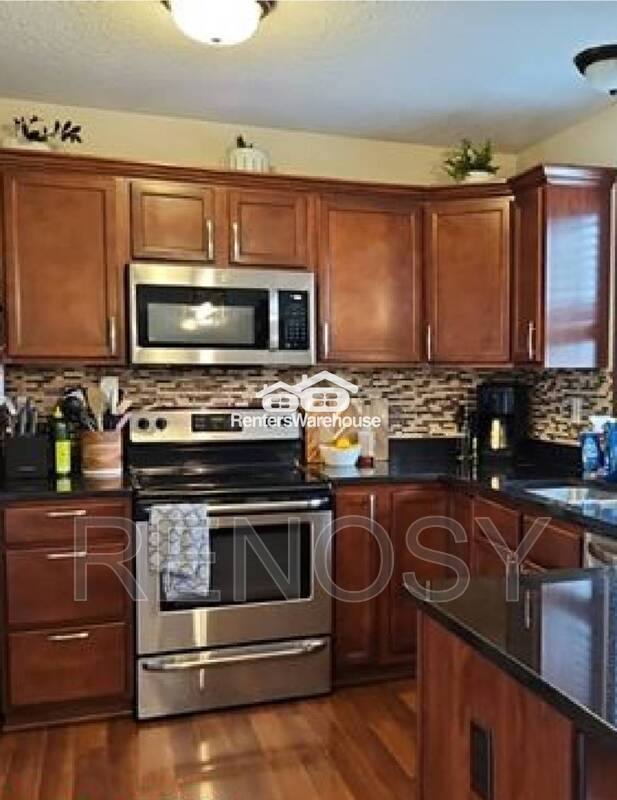 House for rent at 165 SE Pleasant View Dr, Waukee, IA 50263